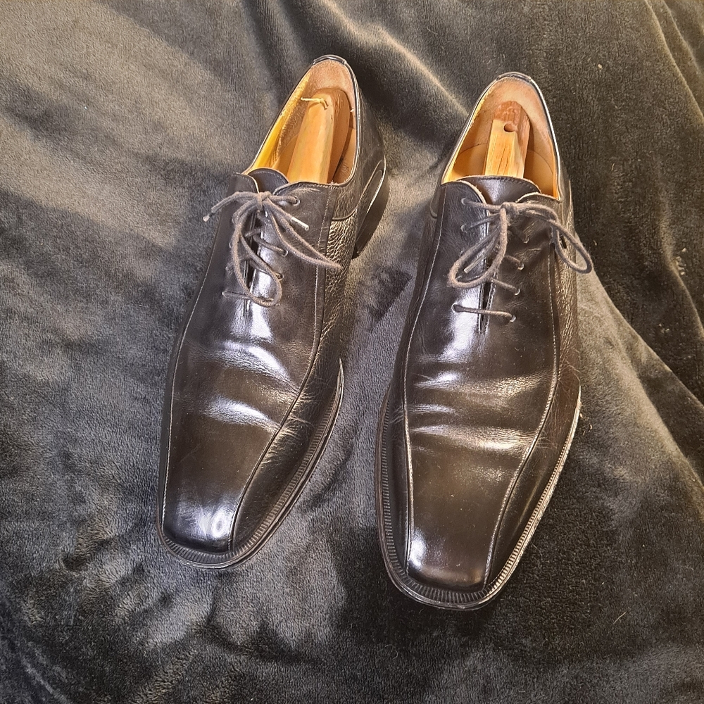 Mezlan Black Leather Oxfords Sleek Professional Design